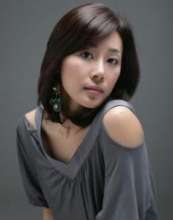 Moon Jung Hee image