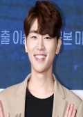 Kim Woo Suk image